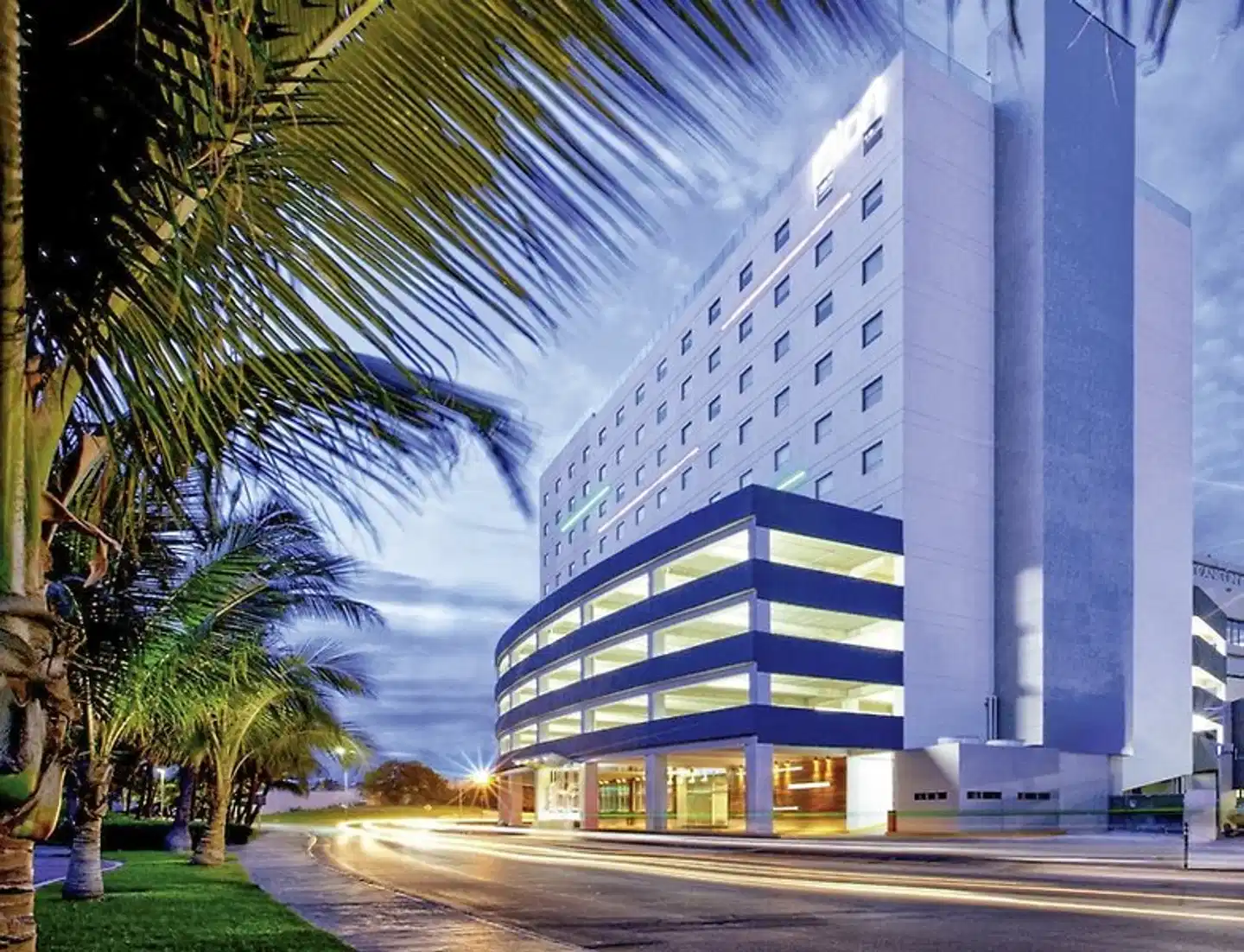 Aloft Cancun Aussenansicht