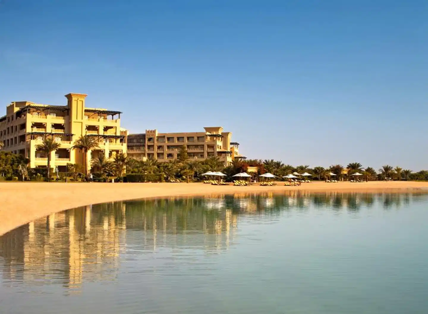 Grand Hyatt Doha Hotel & Villas Strand