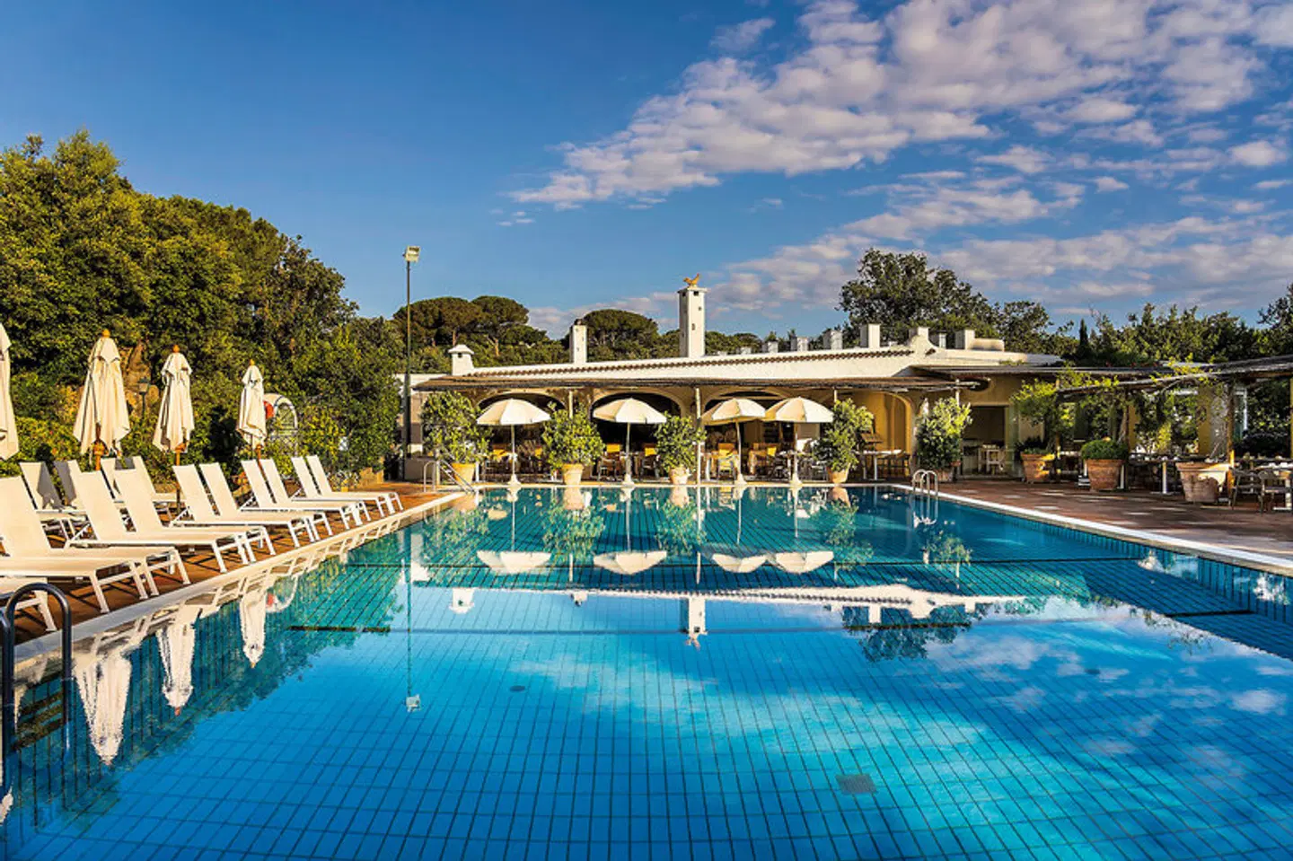 Botania Relais & Spa OUTDOOR_POOL