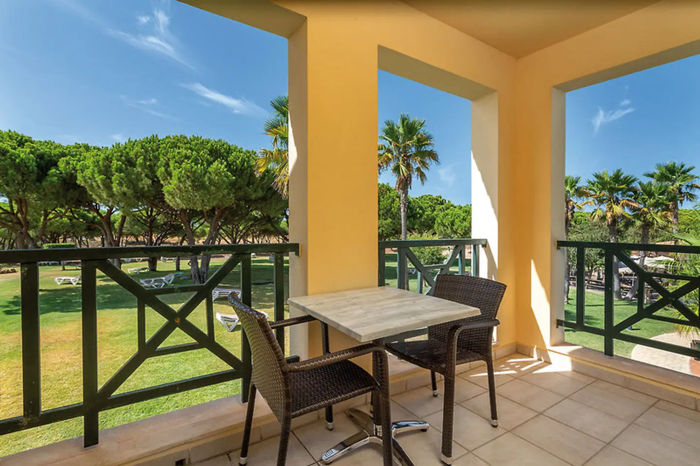 AP Adriana Beach Resort Terrasse