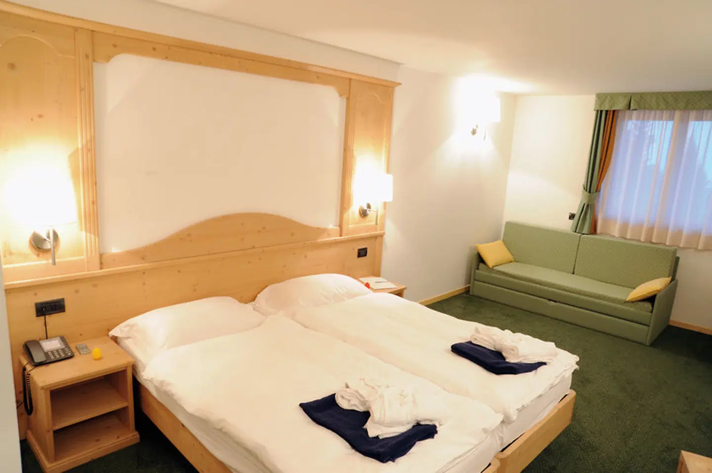 Alpine Mugon ROOM_EXAMPLE