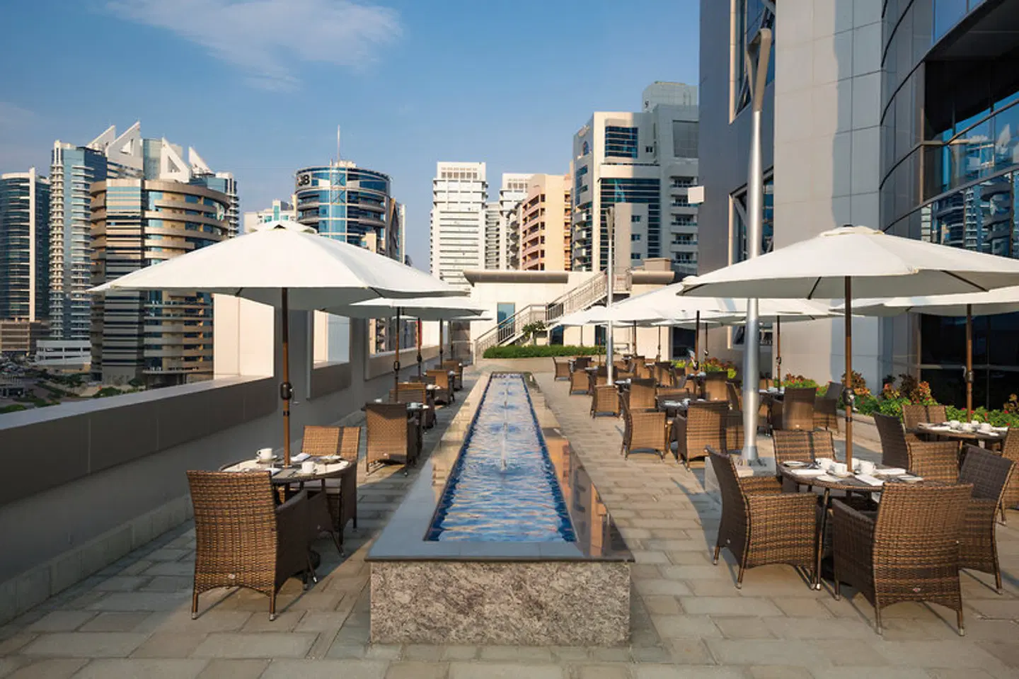Millennium Place Barsha Heights Hotel - inkl. Formel 1 Wochenend-Ticket Abu Dhabi Terrasse