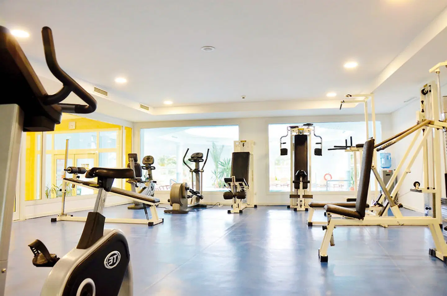 Royal Garden Palace SPORTS_AND_LEISURE