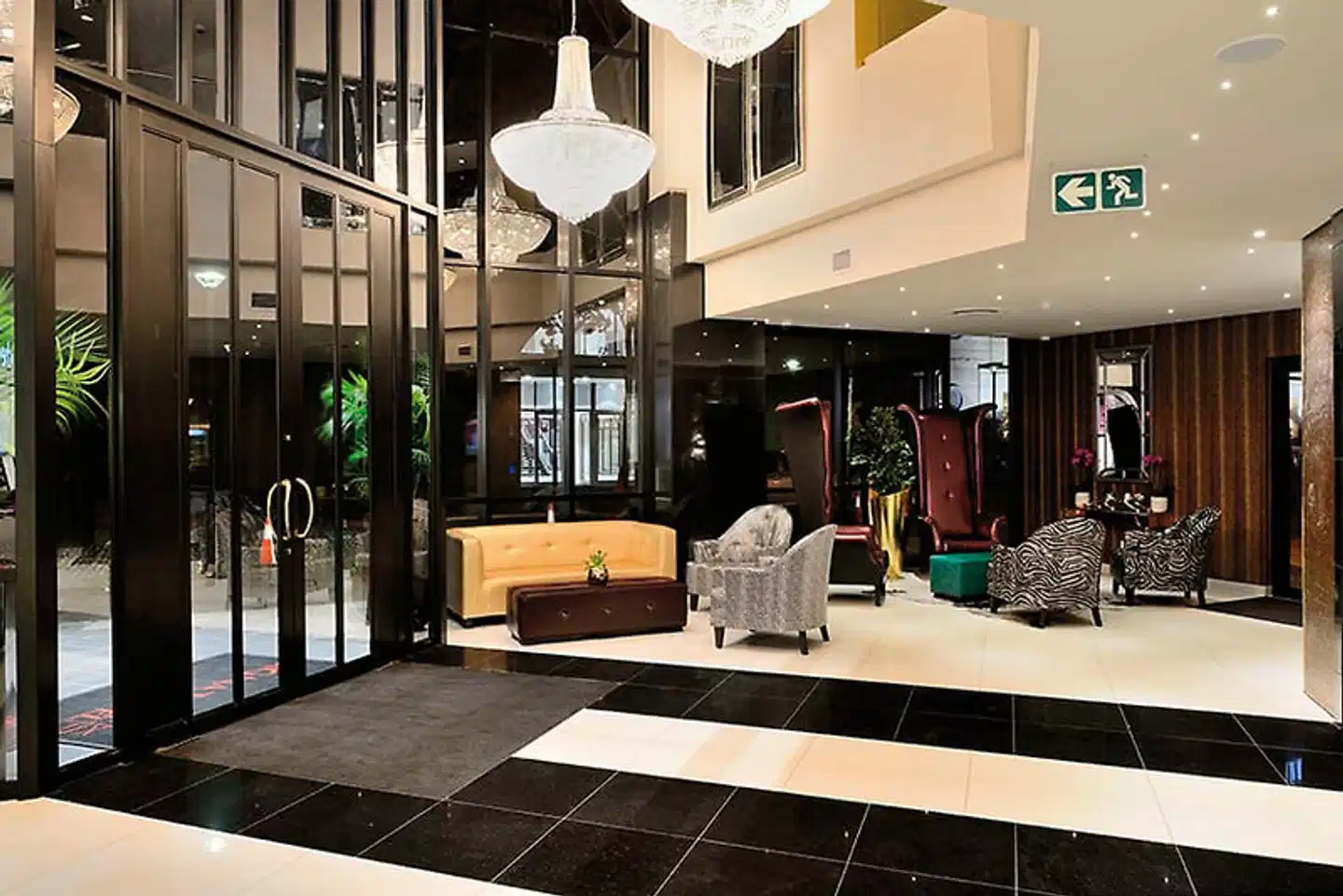 Signature Lux Hotel by ONOMO, Sandton Lobby