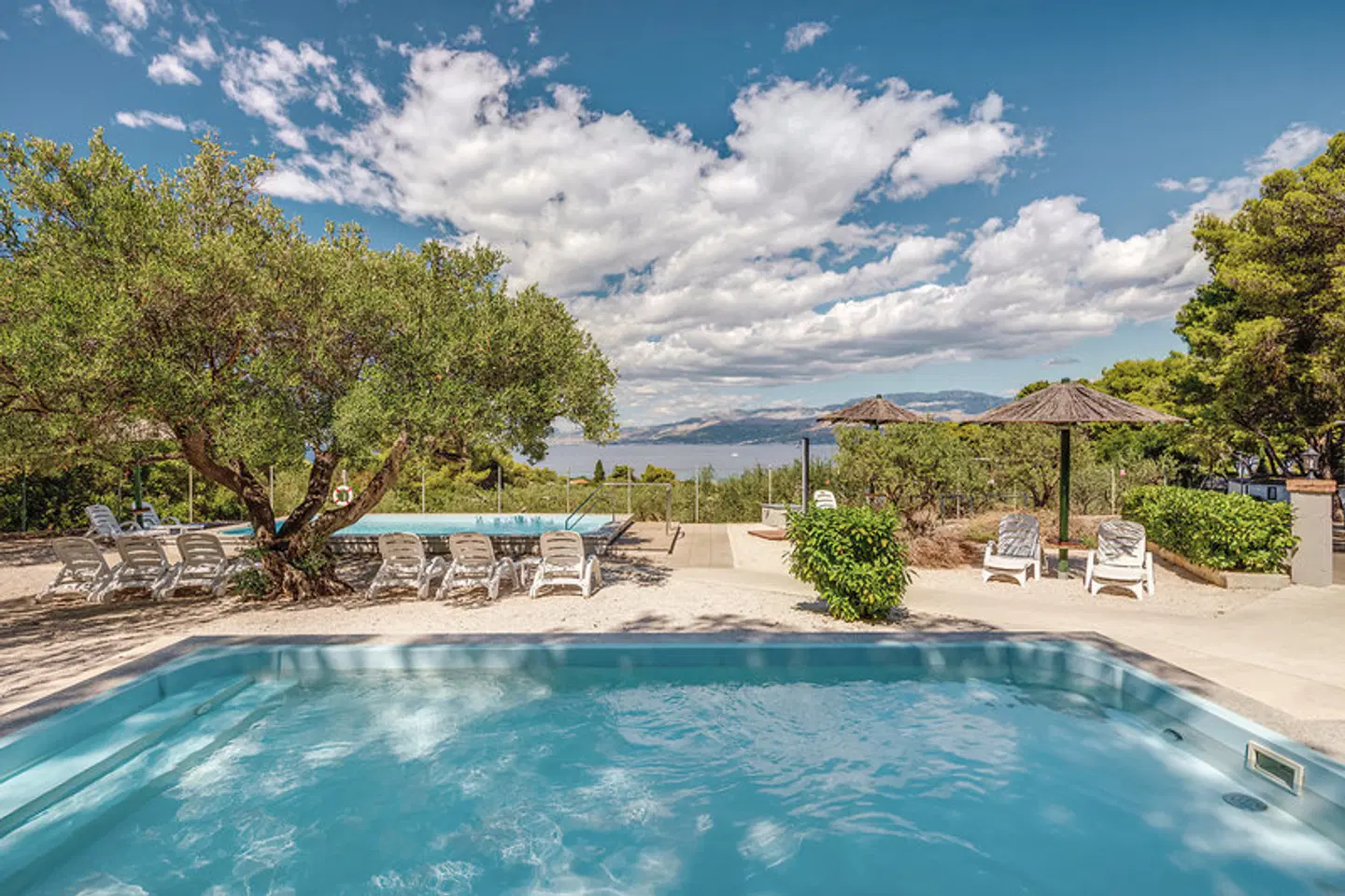 Waterman Beach Village Camp & Glamping OUTDOOR_POOL