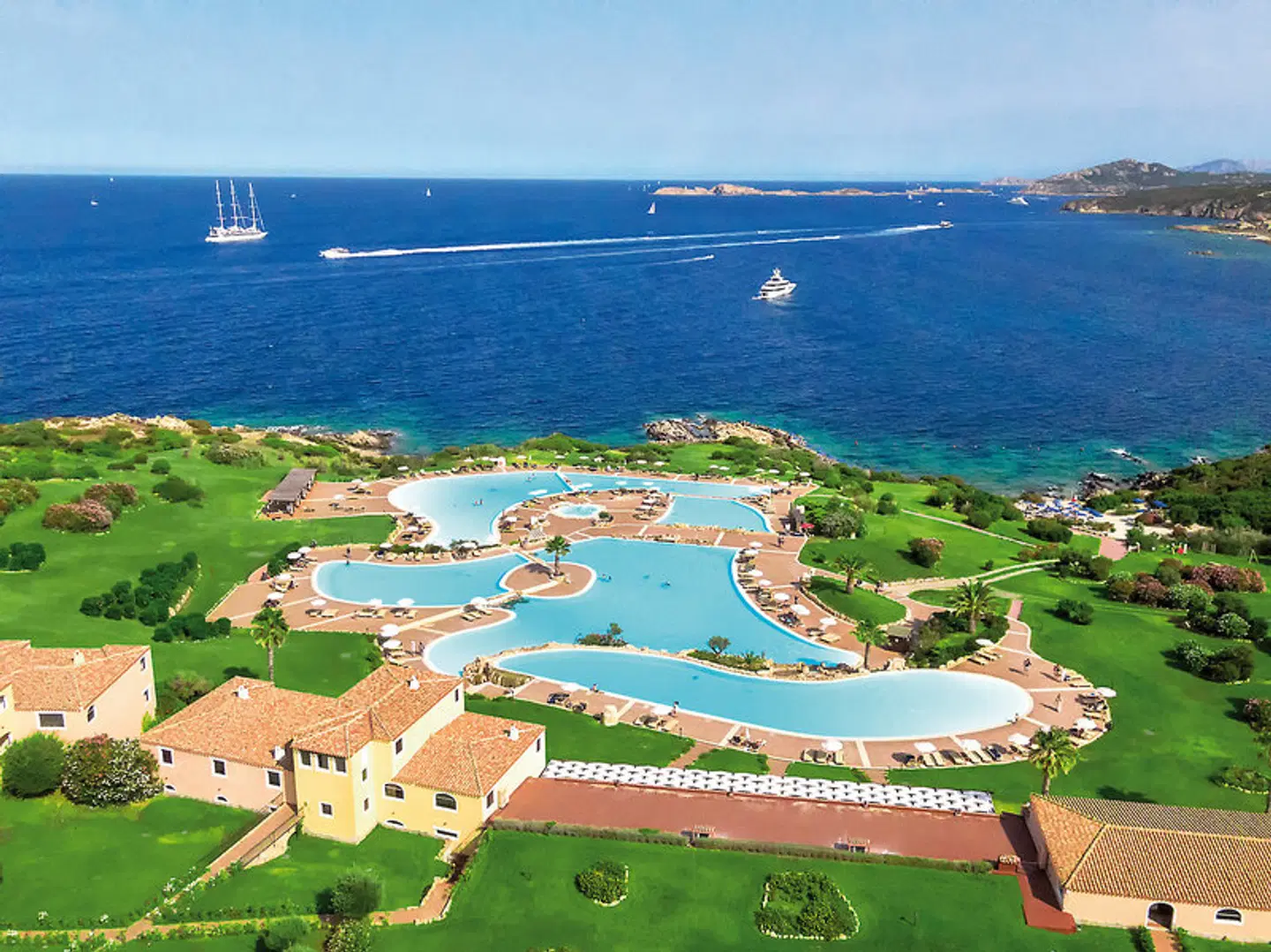 Colonna Resort EXTERIOR