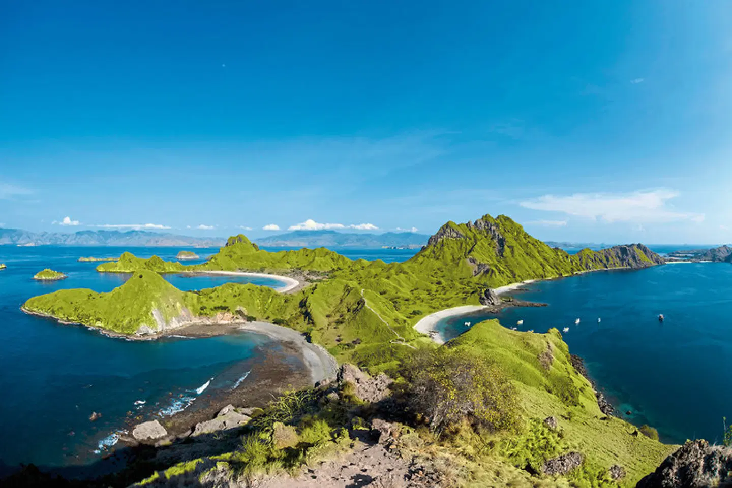 AYANA Komodo Waecicu Beach Hotel LANDSCAPE