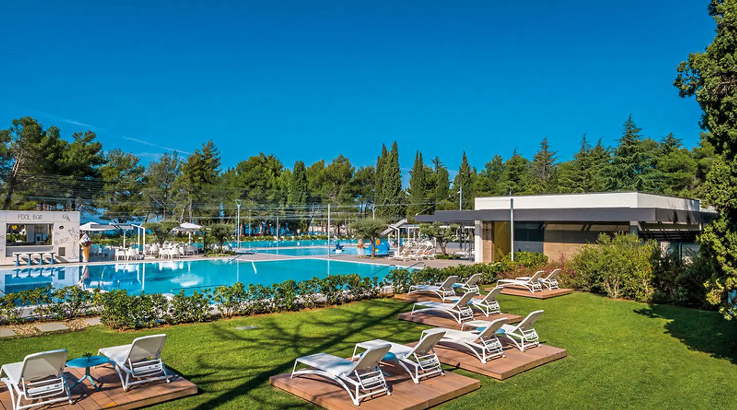 Valkanela Camping OUTDOOR_POOL