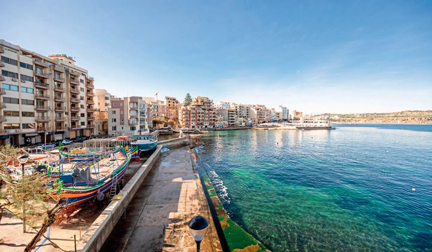 Gillieru Harbour Hotel Strand