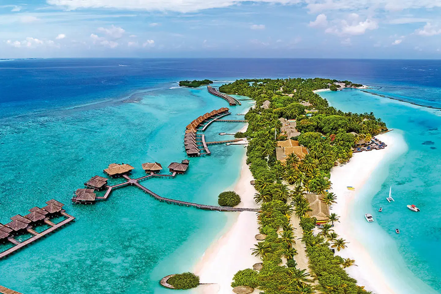 Sheraton Maldives Full Moon Resort & Spa Strand
