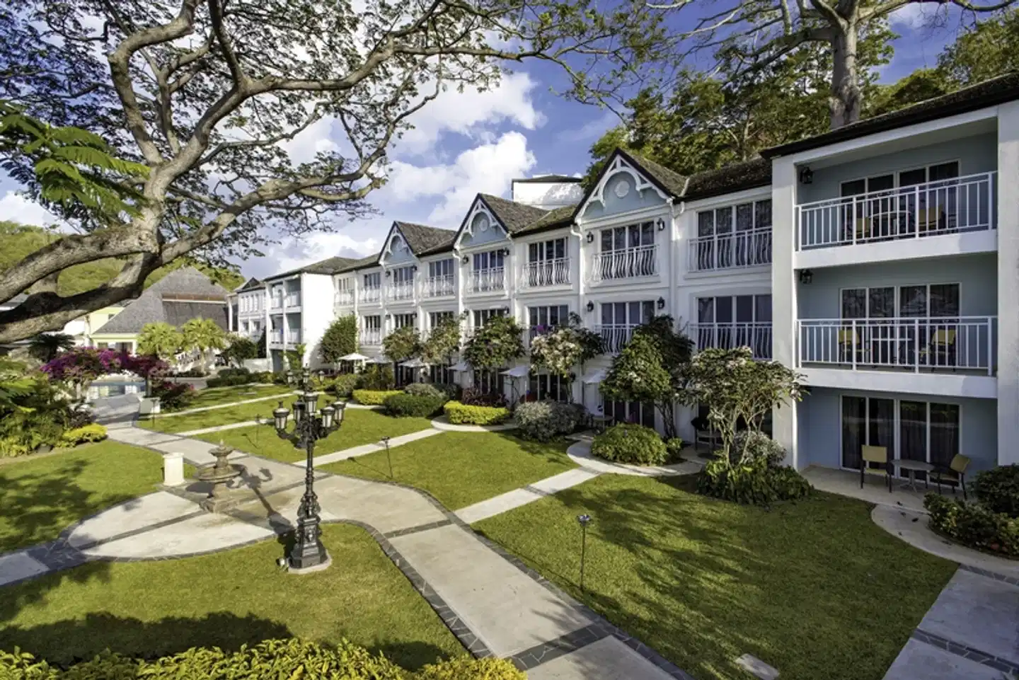 Sandals Regency La Toc Golf Resort & Spa Aussenansicht