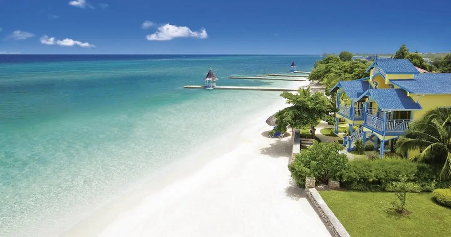 Sandals Montego Bay Strand
