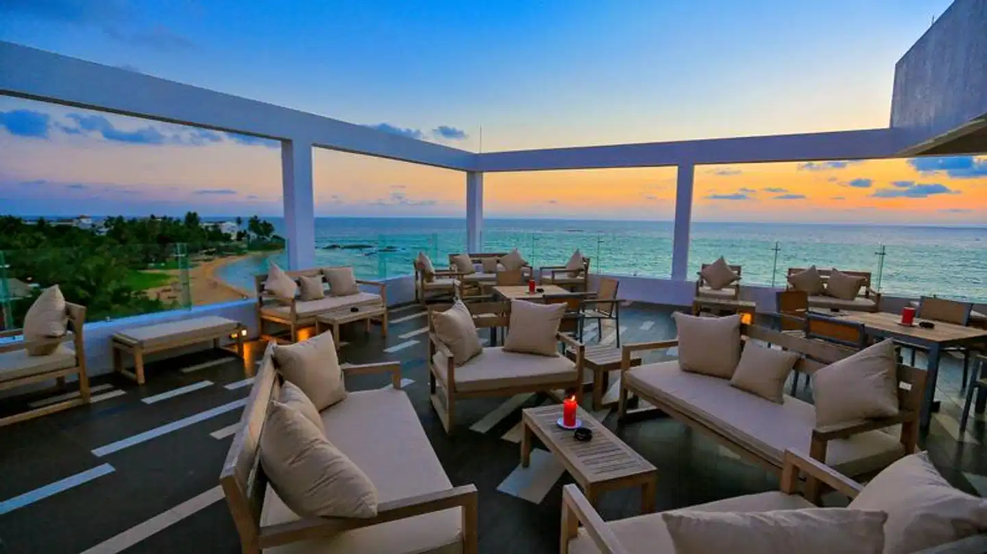 Pandanus Beach Resort & Spa Terrasse