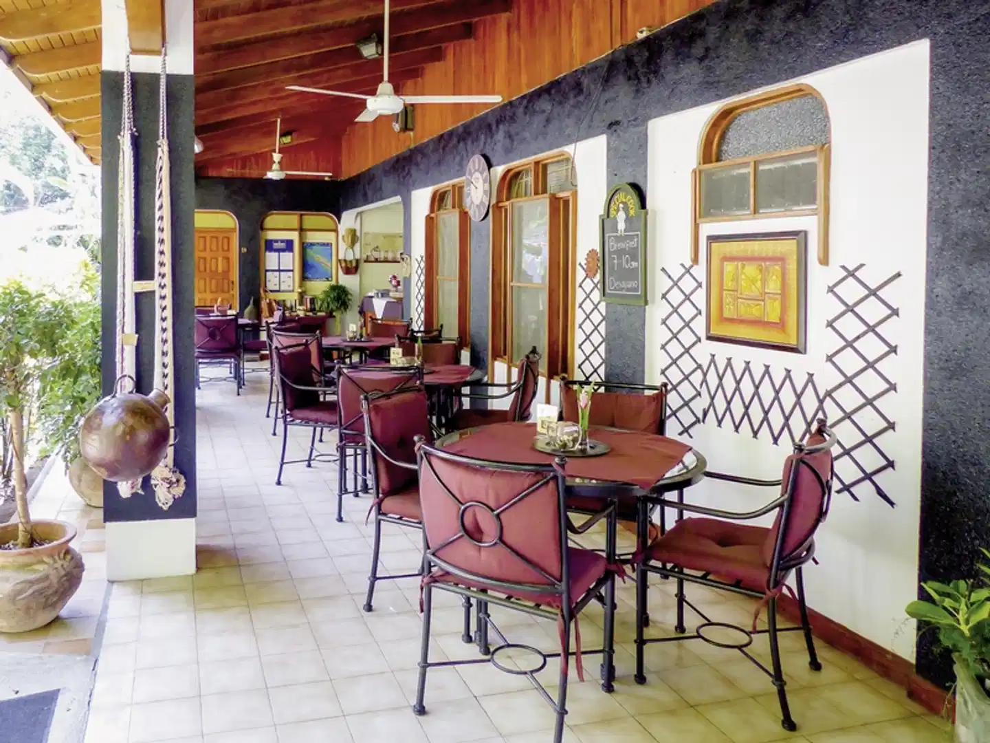 Villa Romantica Restaurant