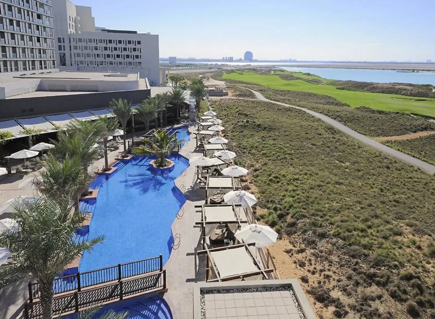 Yas Plaza Mangroves EXTERIOR