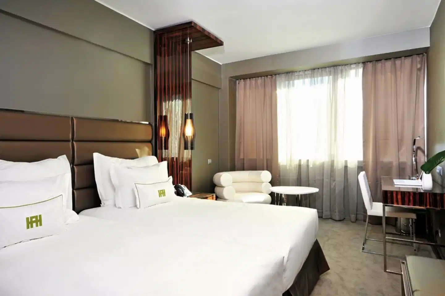 Altis Grand Hotel Wohnbeispiel