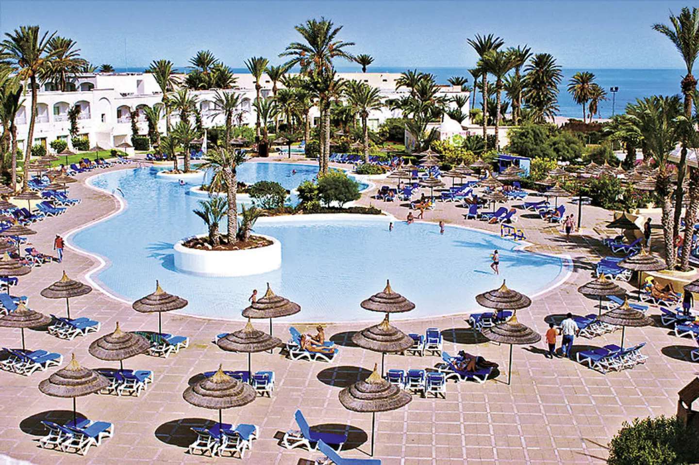 Zephir OUTDOOR_POOL