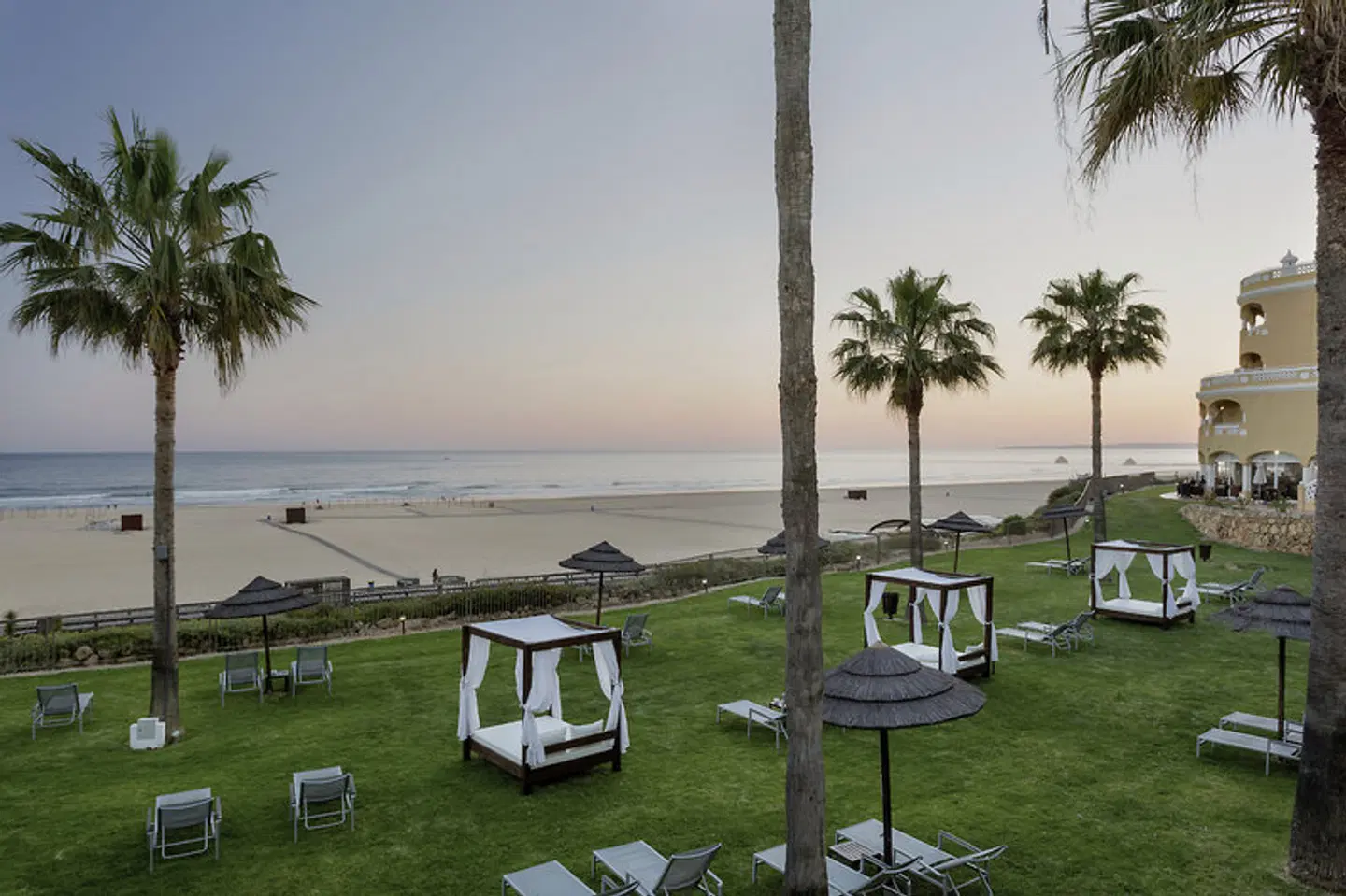 AP Oriental Beach Garten