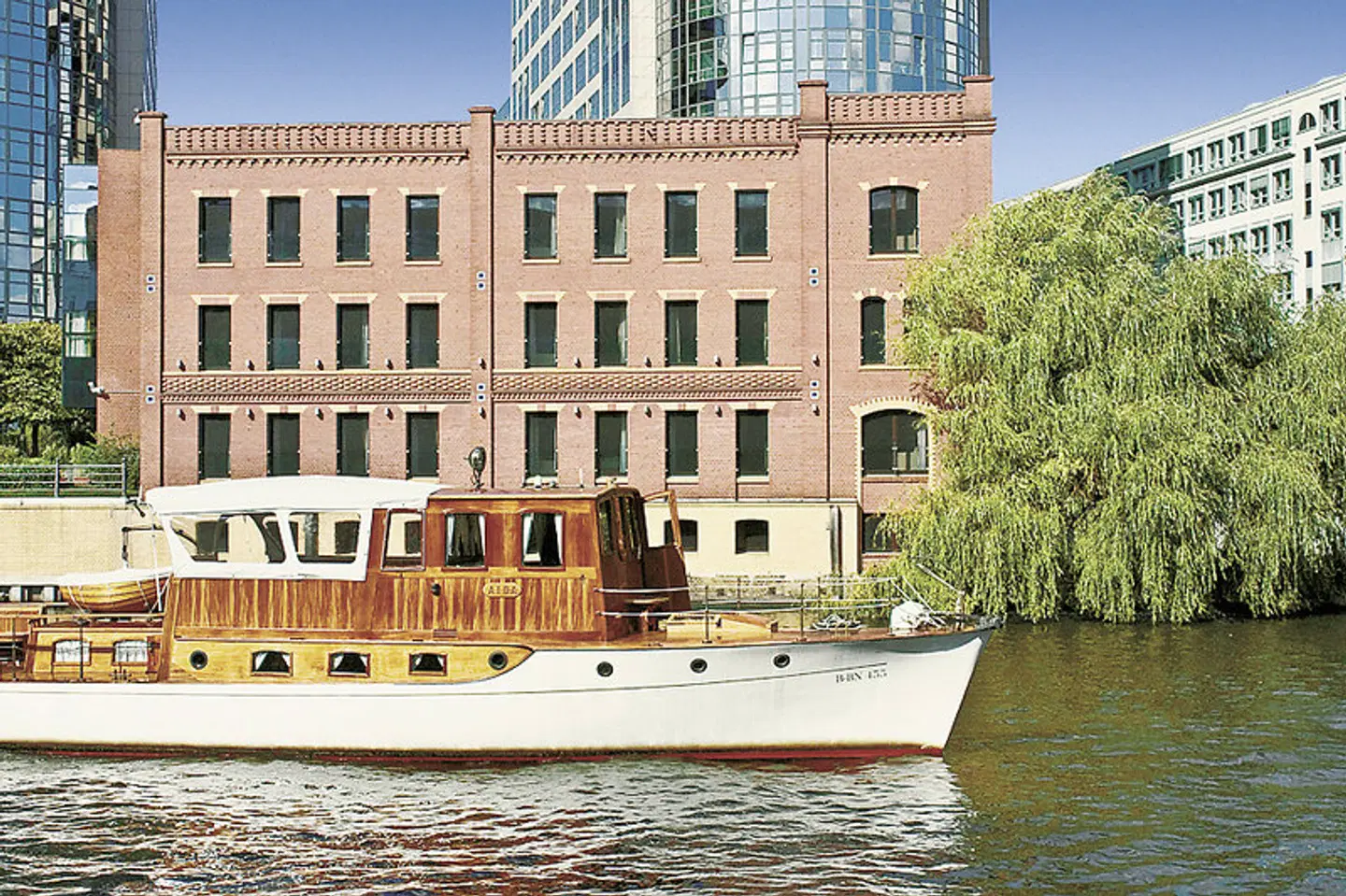 ABION Spreebogen Waterside Hotel Berlin Badezimmer