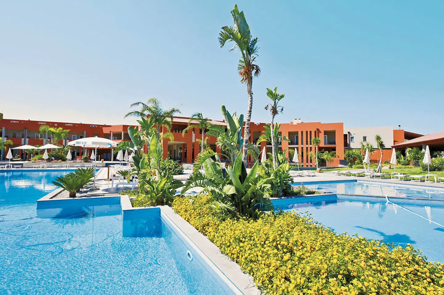 VOI Baia di Tindari Resort OUTDOOR_POOL