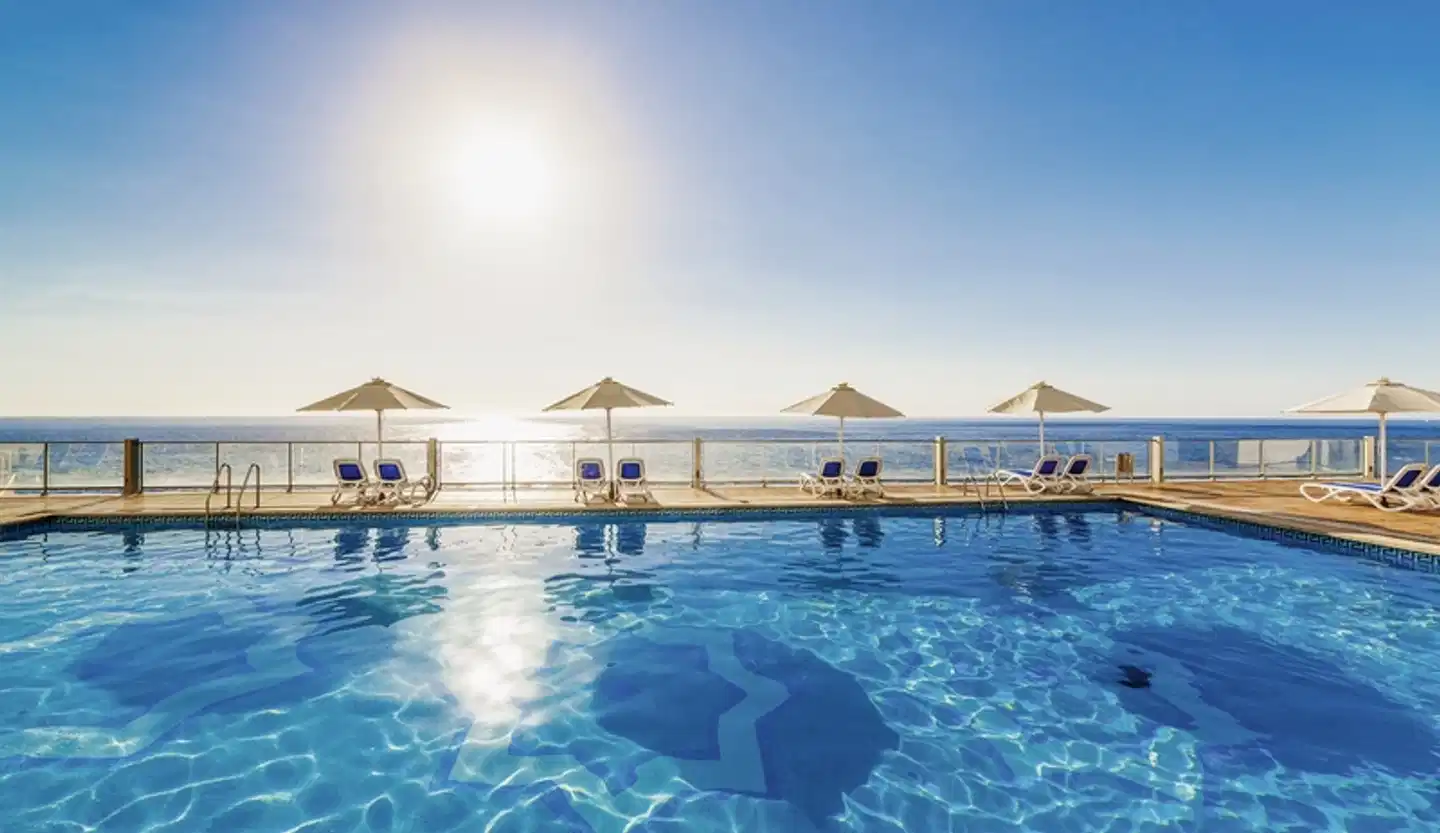 Globales America Pool