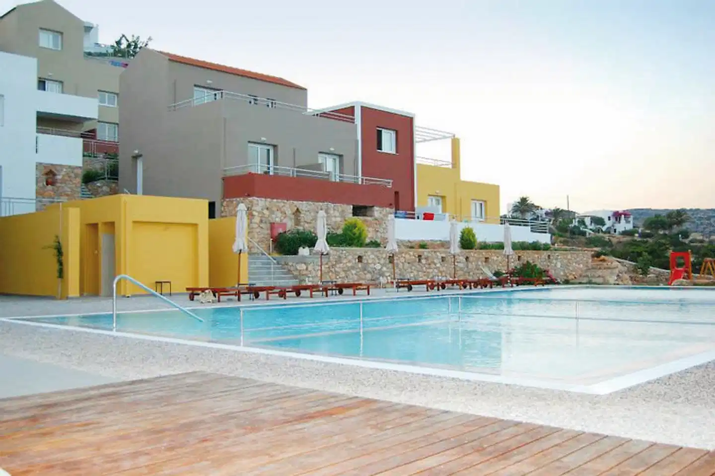 Apolis Beachscape Pool