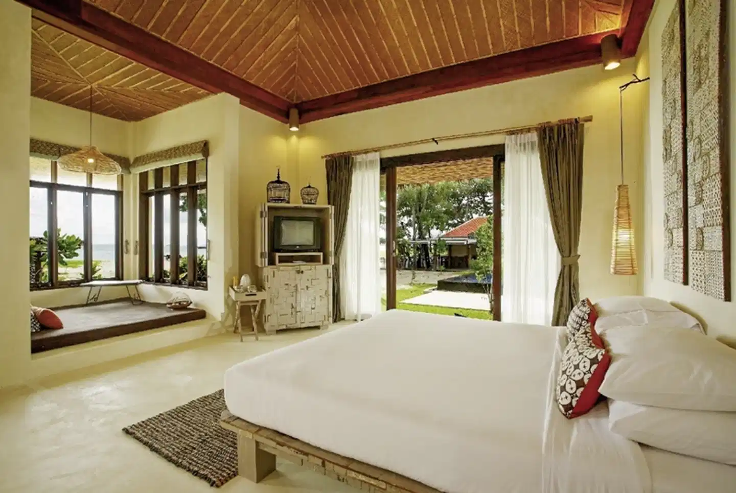 Bangsak Village ACCOMMODATION