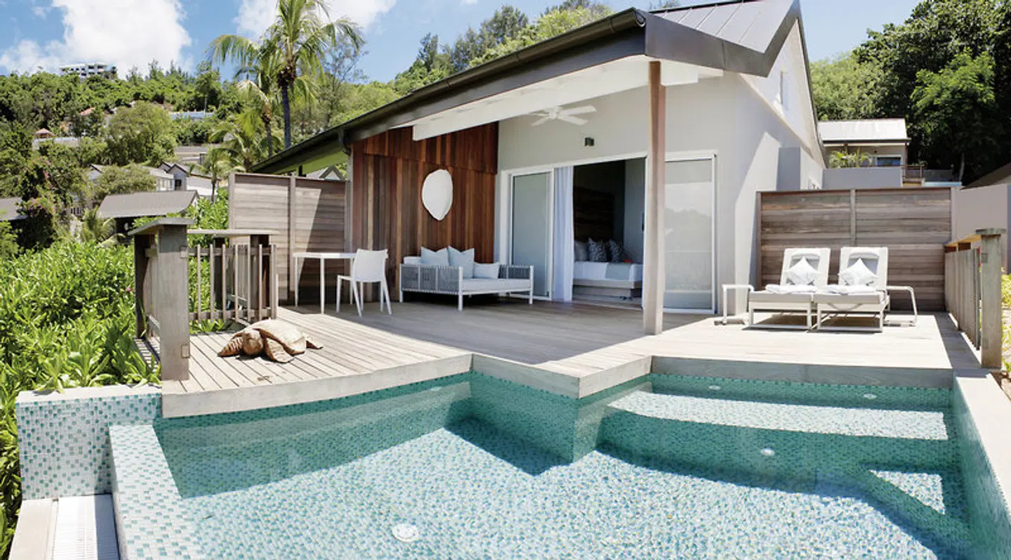 Carana Beach Hotel EXTERIOR