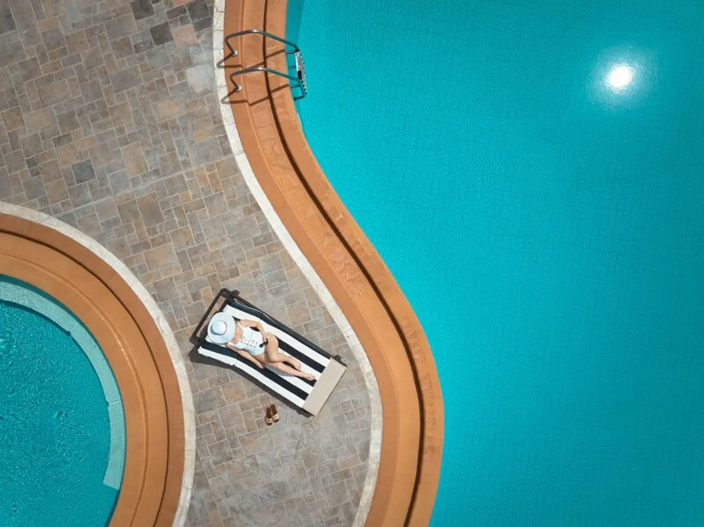 Lindian Dream SeaSide Resort OUTDOOR_POOL