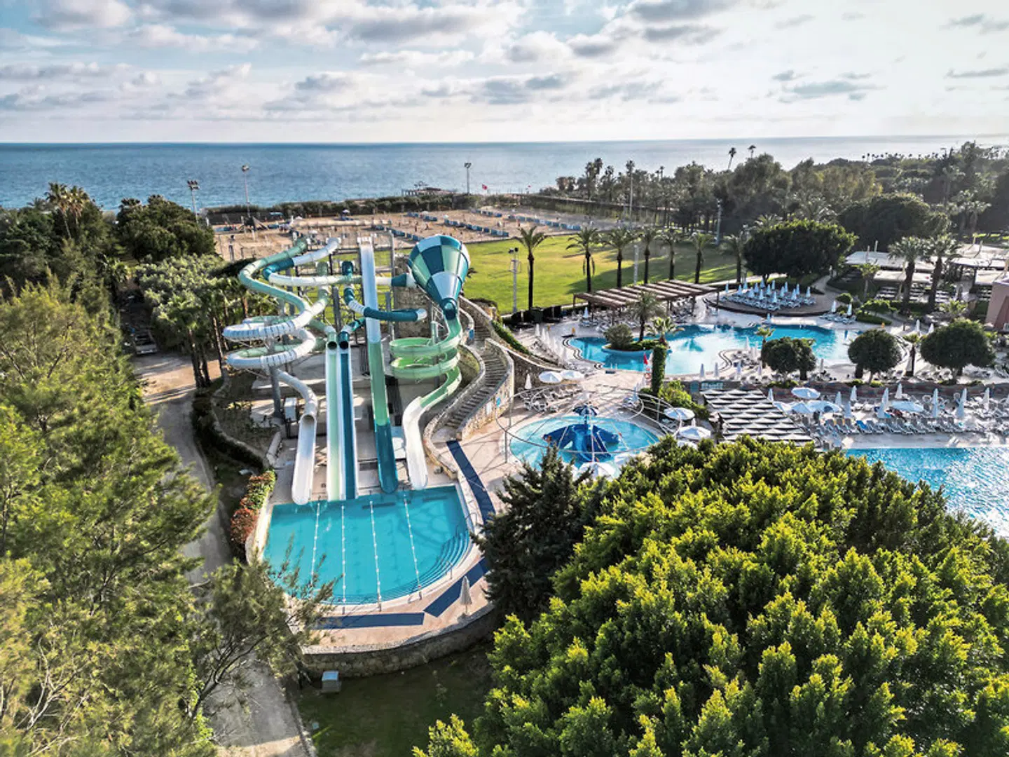 Blue Waters Club OUTDOOR_POOL