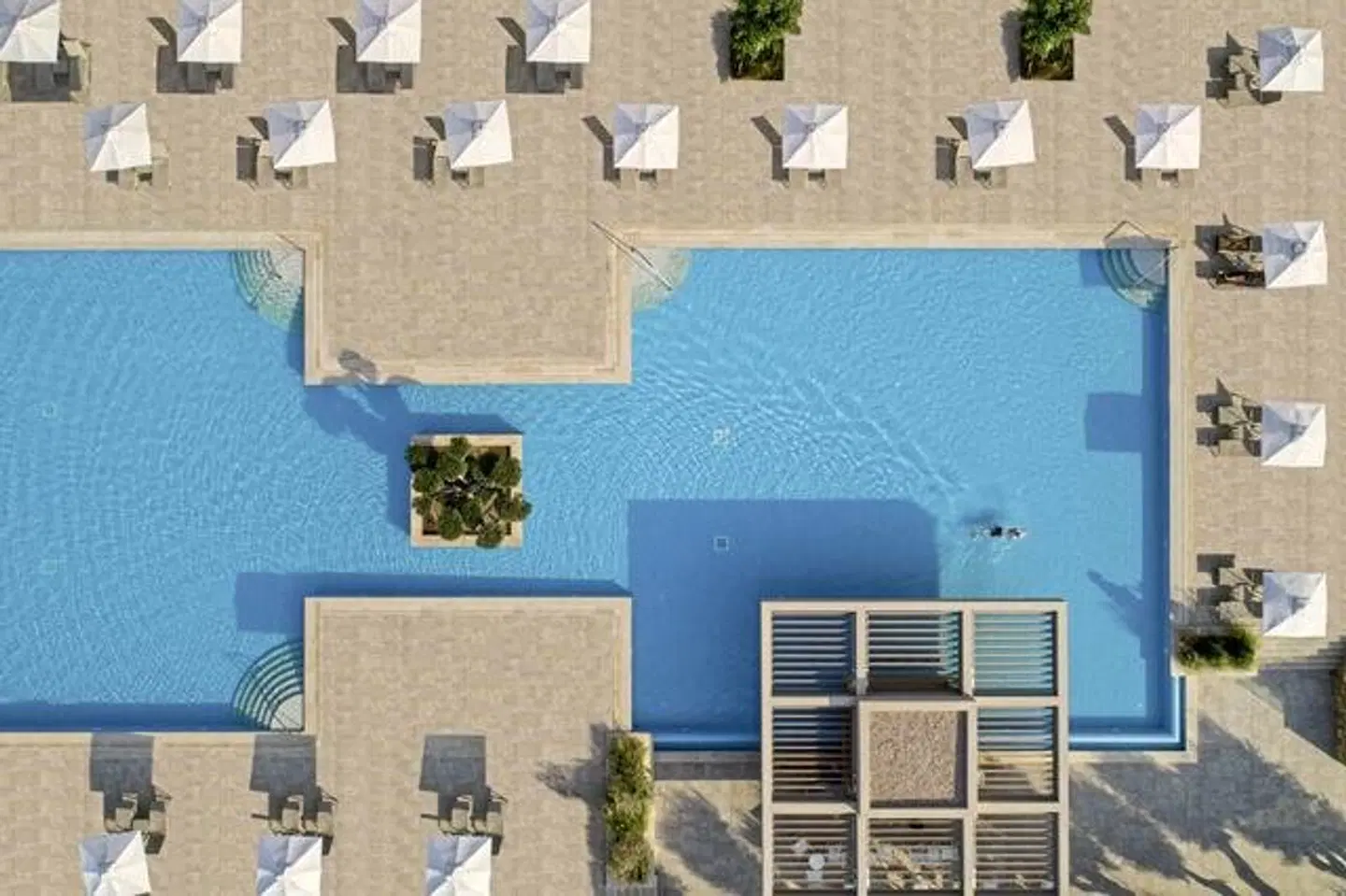 Amada Colossos Resort MODEL_IMPRESSION