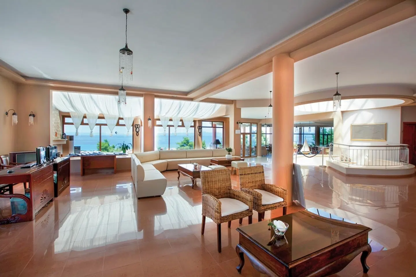 Alia Palace LOUNGE_LOBBY
