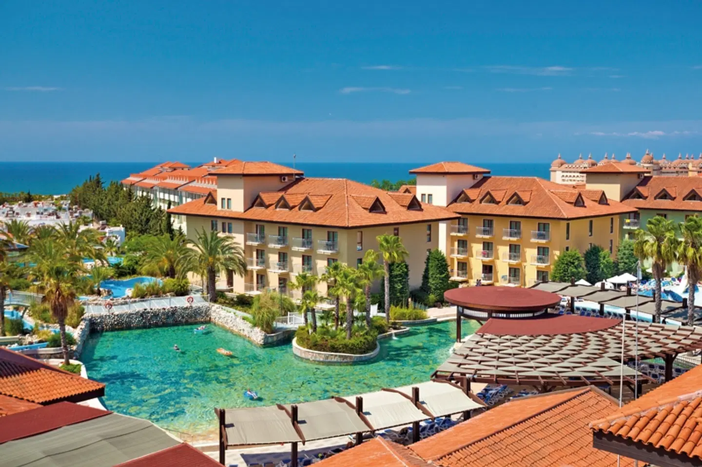 Club Grand Aqua EXTERIOR