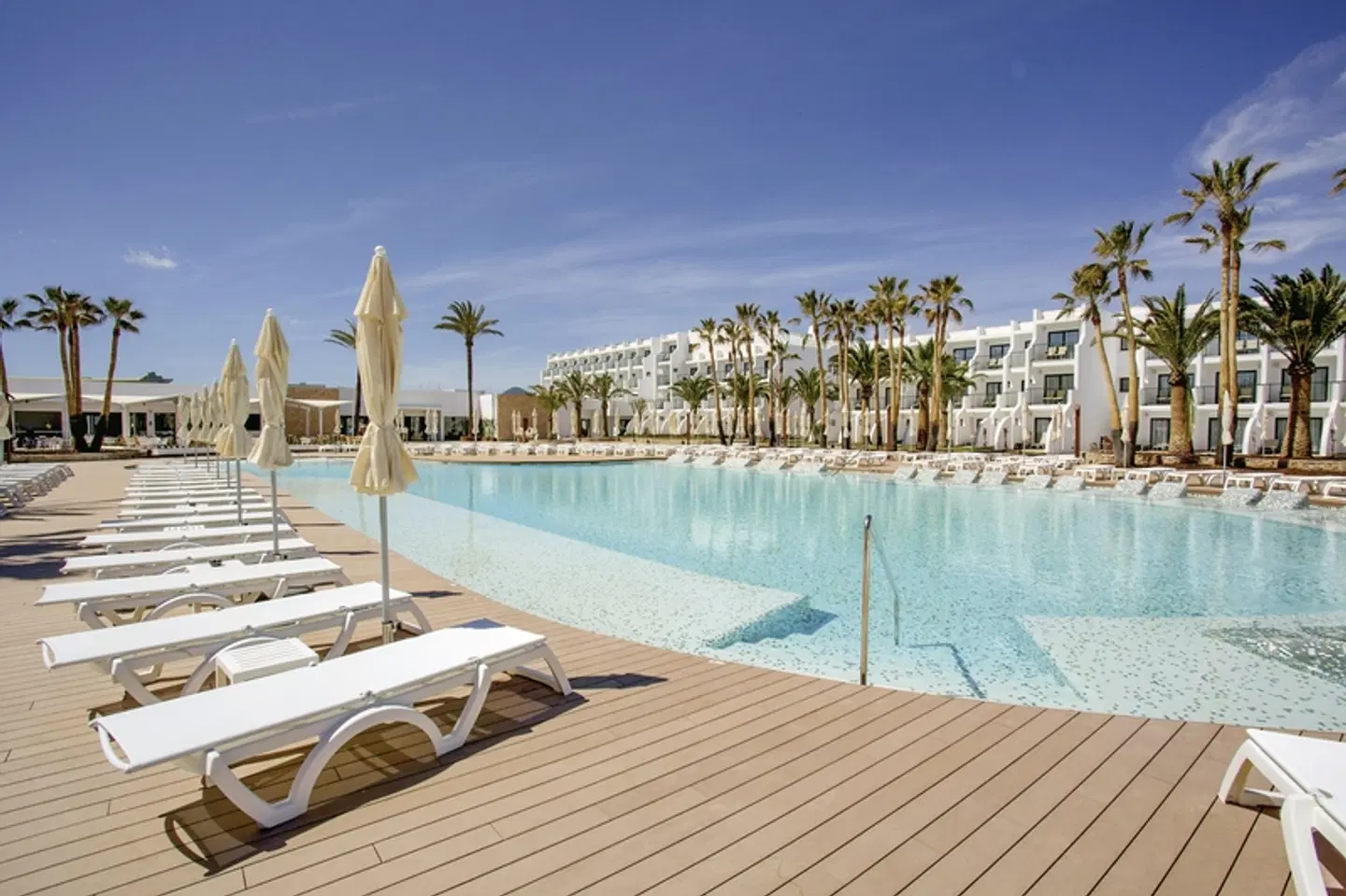 Grand Palladium White Island Resort & Spa OUTDOOR_POOL