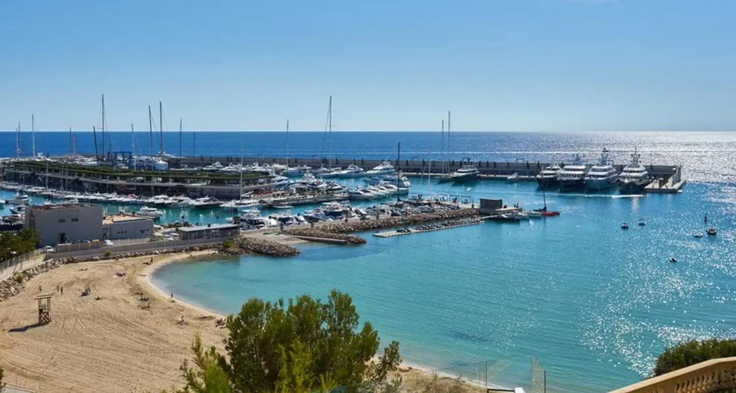 Pure Salt Port Adriano Strand