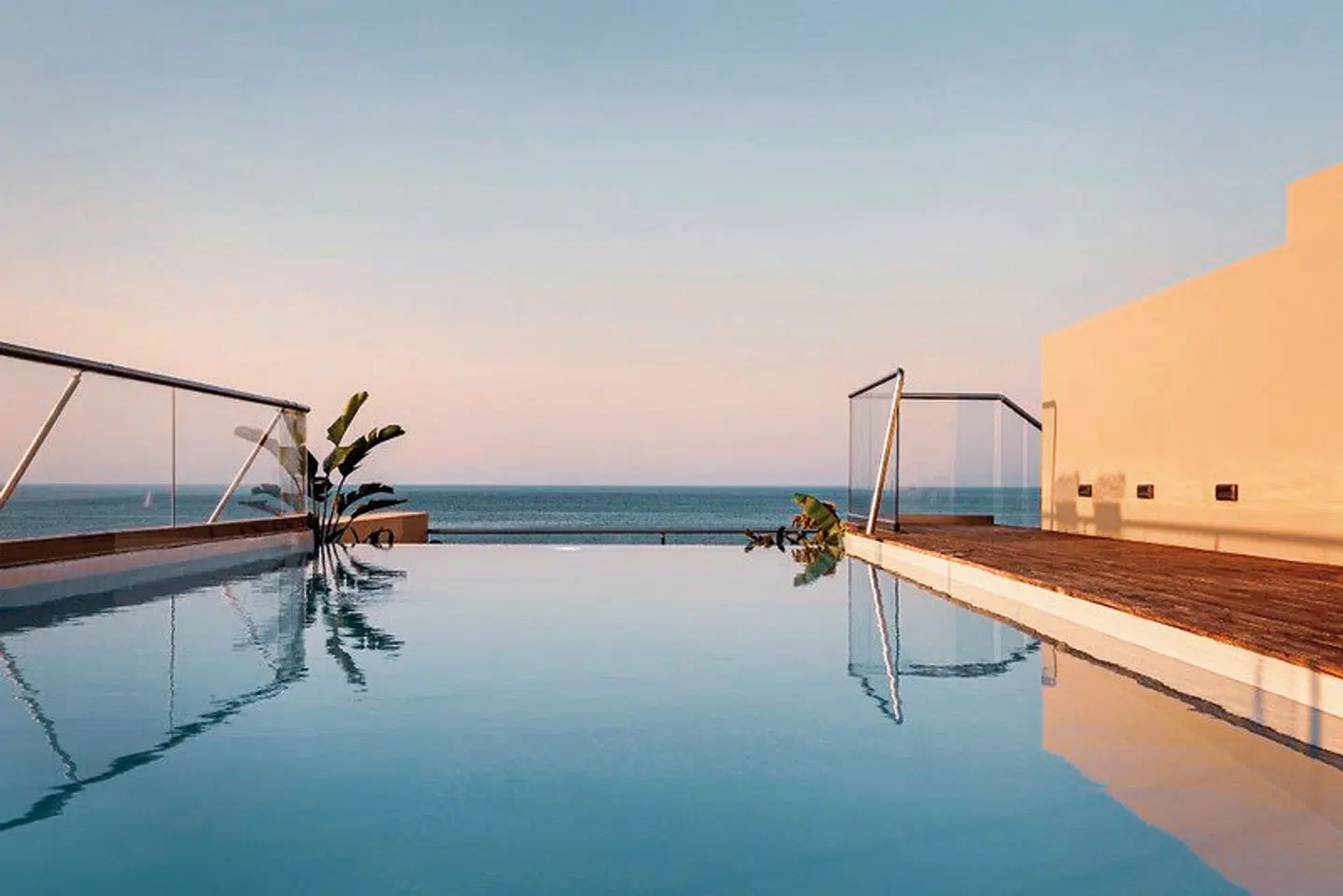 More Meni City Beach Rhodes OUTDOOR_POOL