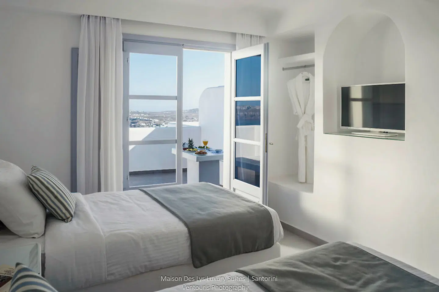 Maison Des Lys Luxury Suites ROOM_EXAMPLE