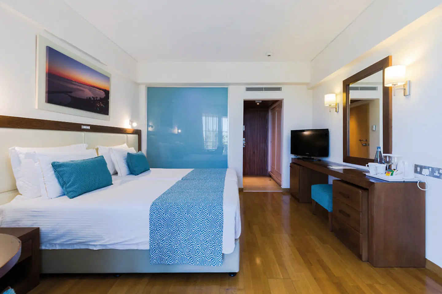 The Golden Bay Beach ROOM_EXAMPLE