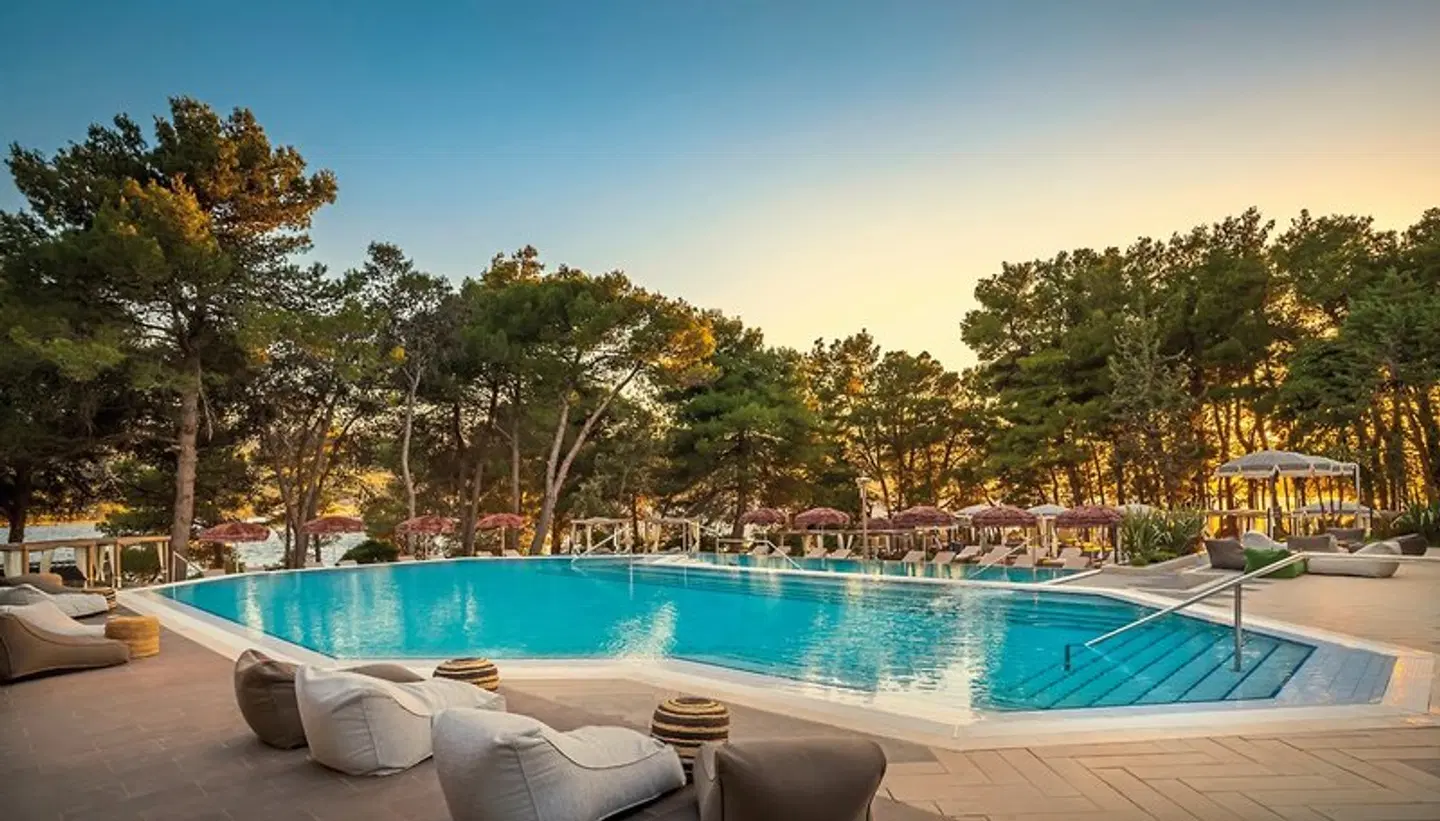 [PLACES] Hvar by Valamar OUTDOOR_POOL