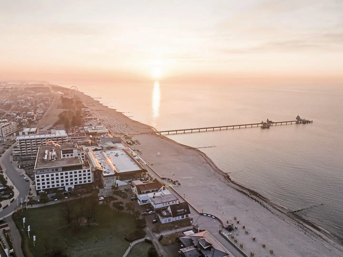 aja Grömitz BEACH