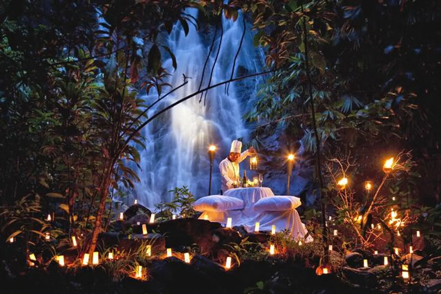 The Sarojin RESTAURANT