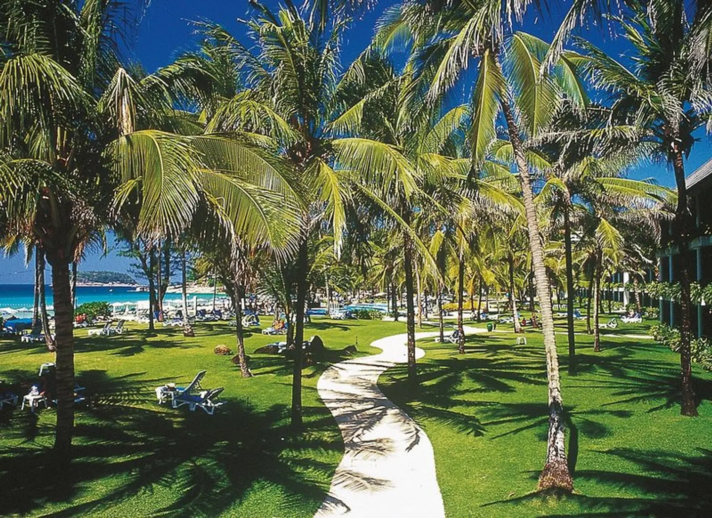 Katathani Phuket Beach Resort GARDEN