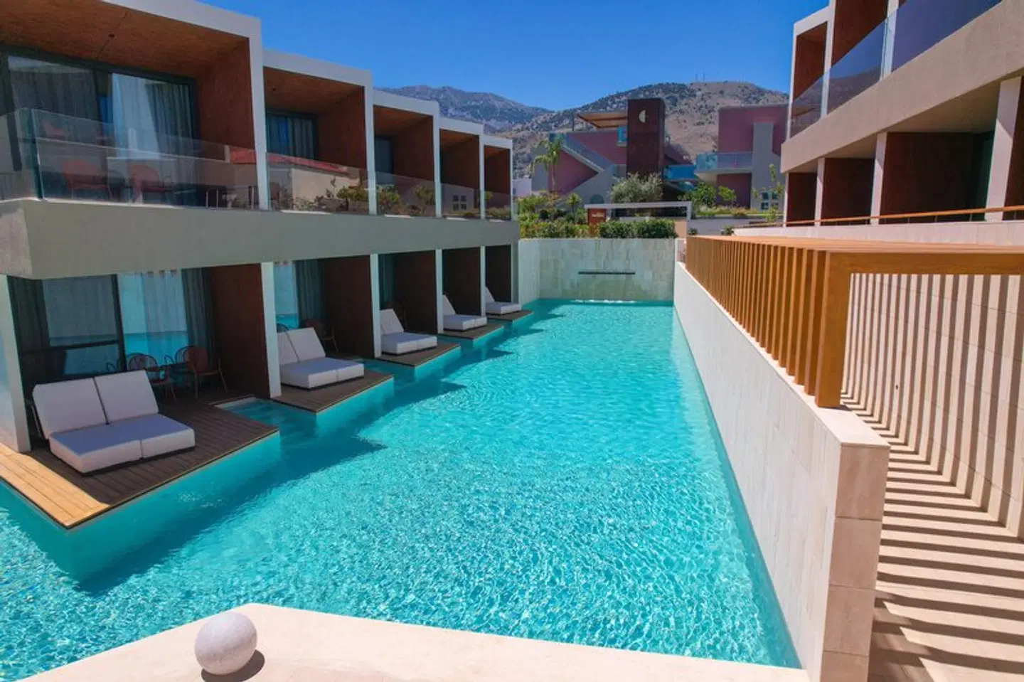 Harmony Boutique Resort OUTDOOR_POOL