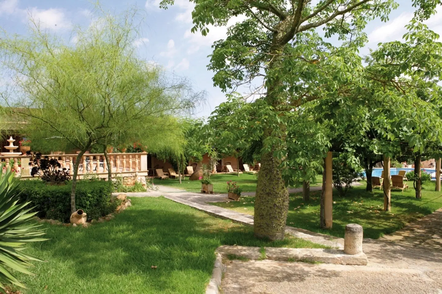 Rural Aumallia & Spa GARDEN