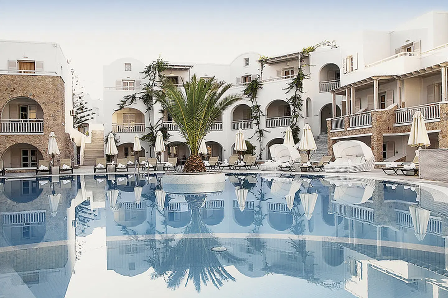Aegean Plaza OUTDOOR_POOL