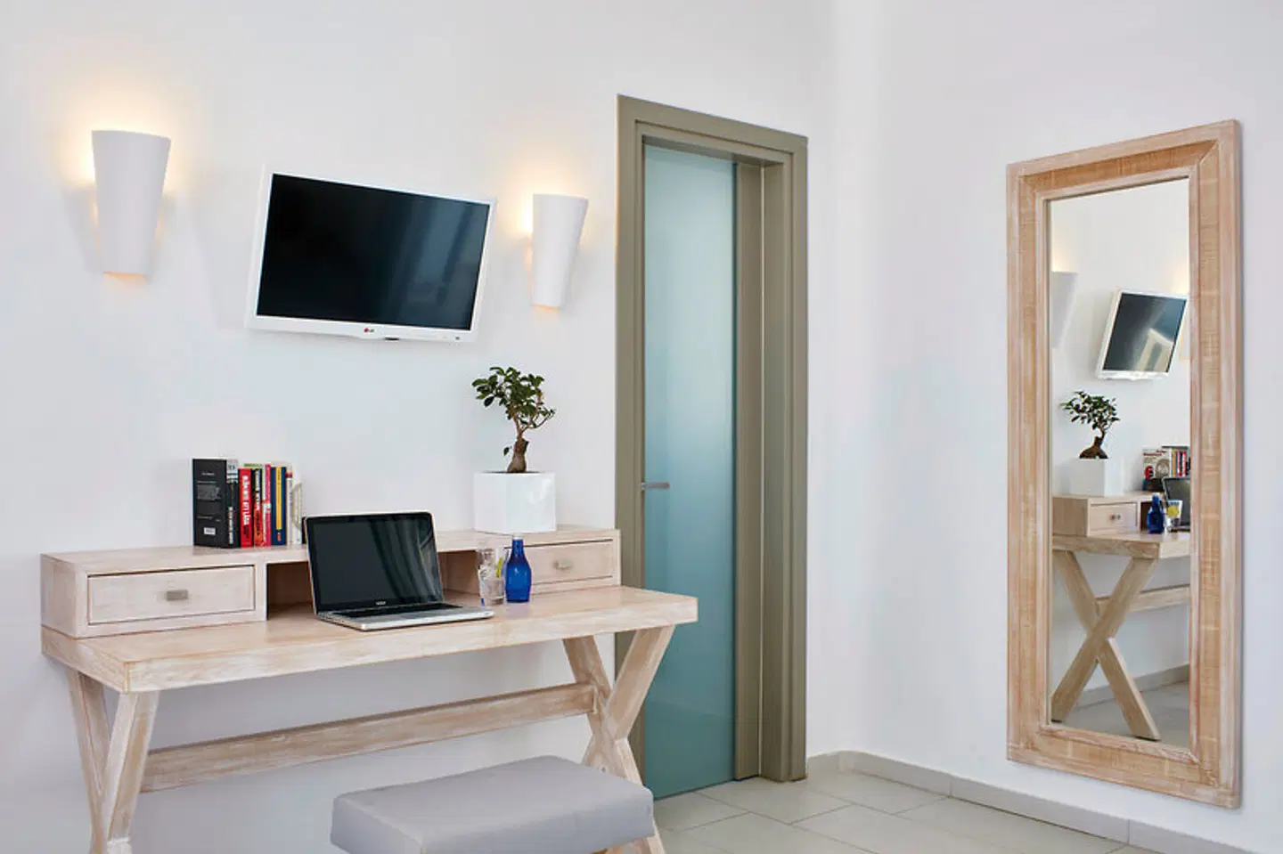 Aegean Plaza ROOM_EXAMPLE
