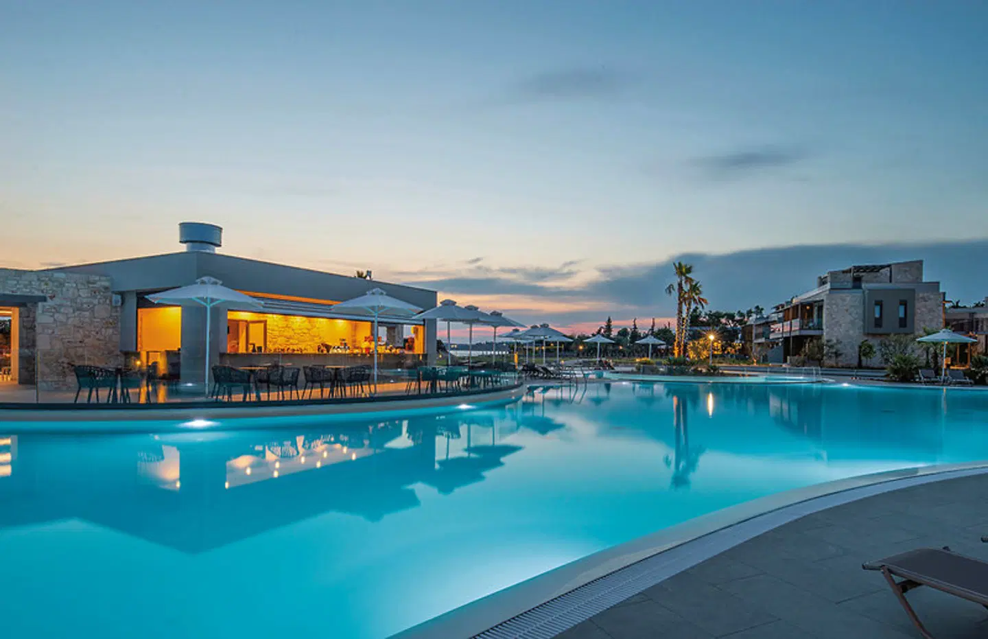 Portes Lithos Luxury Resort OUTDOOR_POOL