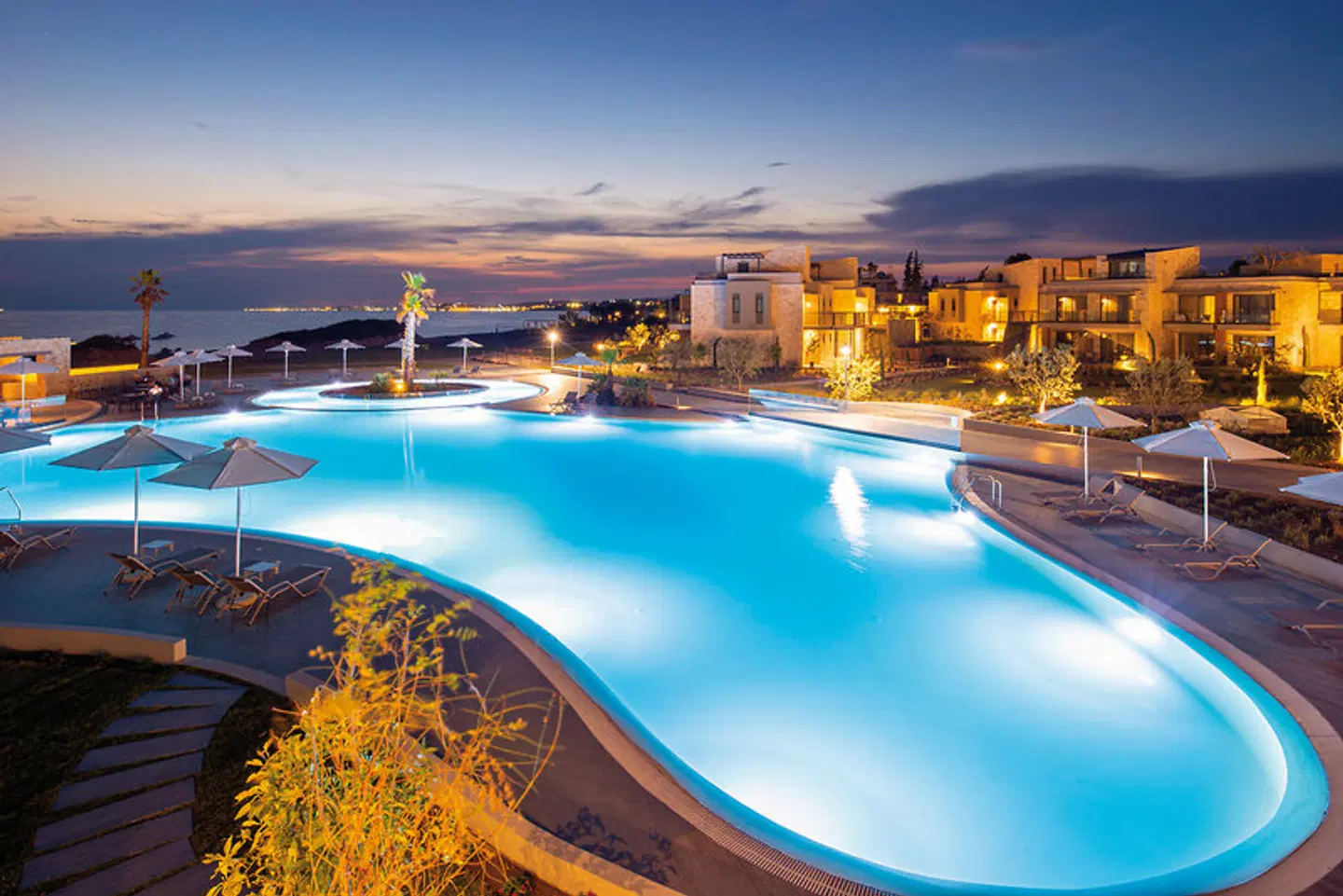 Portes Lithos Luxury Resort OUTDOOR_POOL