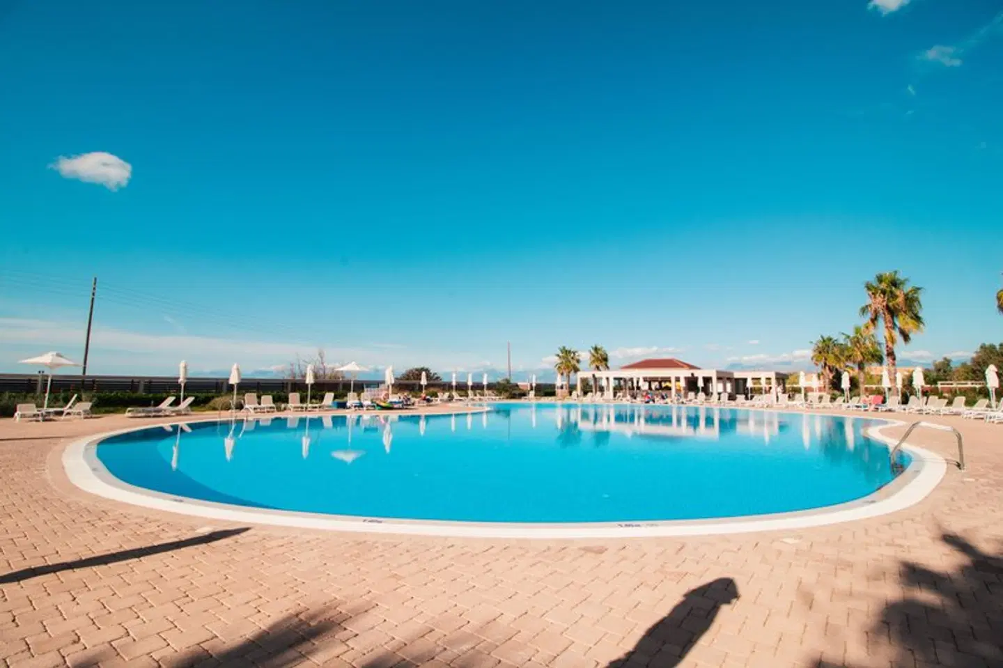 Almyros Beach Resort & Spa OUTDOOR_POOL