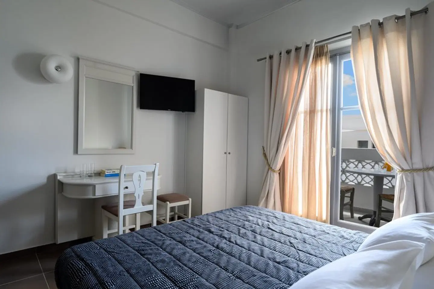 Afroditi Venus Beach Resort ROOM_EXAMPLE
